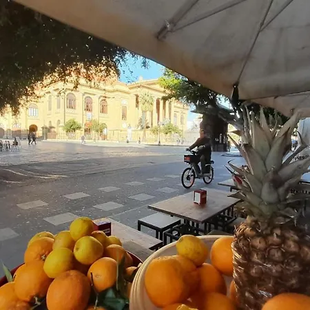 Massimo Luxury Bed & Breakfast 3*